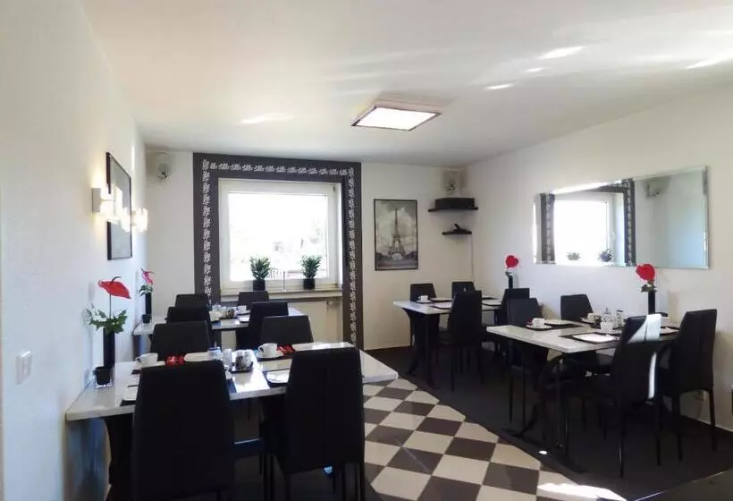 בית מלון כפרי Alt Buttgen