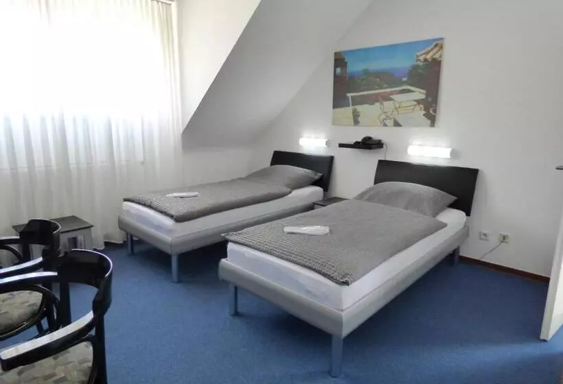 בית מלון כפרי Alt Buttgen