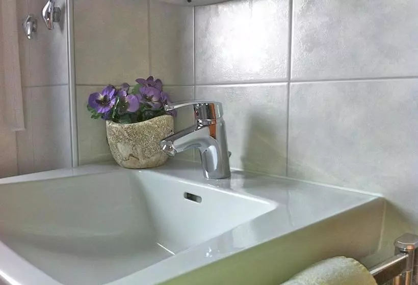 Hotelli Am Flugplatz