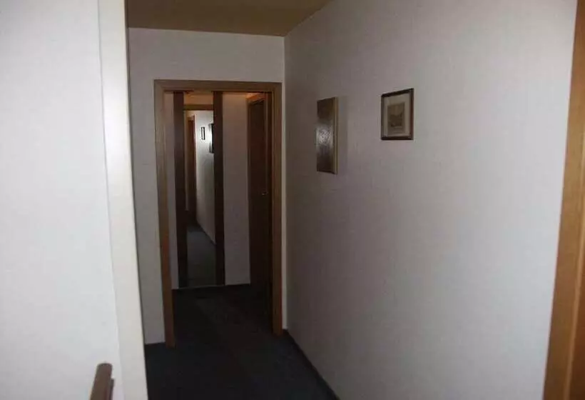 Отель Im Burghof