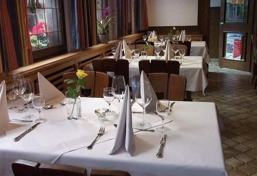 Отель Im Burghof