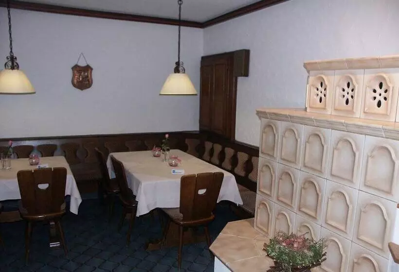 Отель Im Burghof