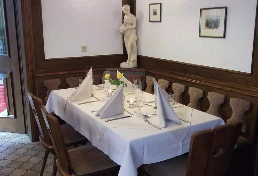 Отель Im Burghof