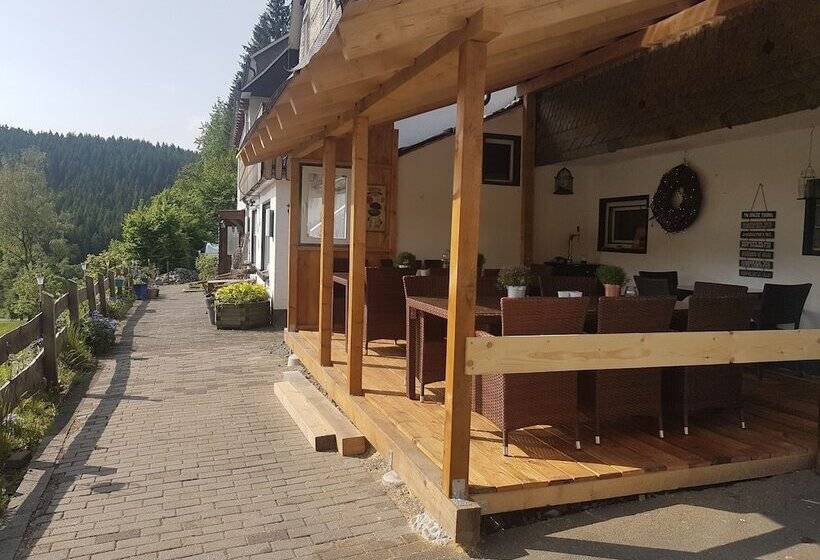 בית מלון כפרי Landgasthof Nesselbach