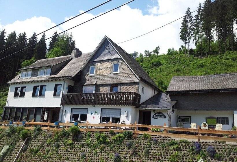 בית מלון כפרי Landgasthof Nesselbach