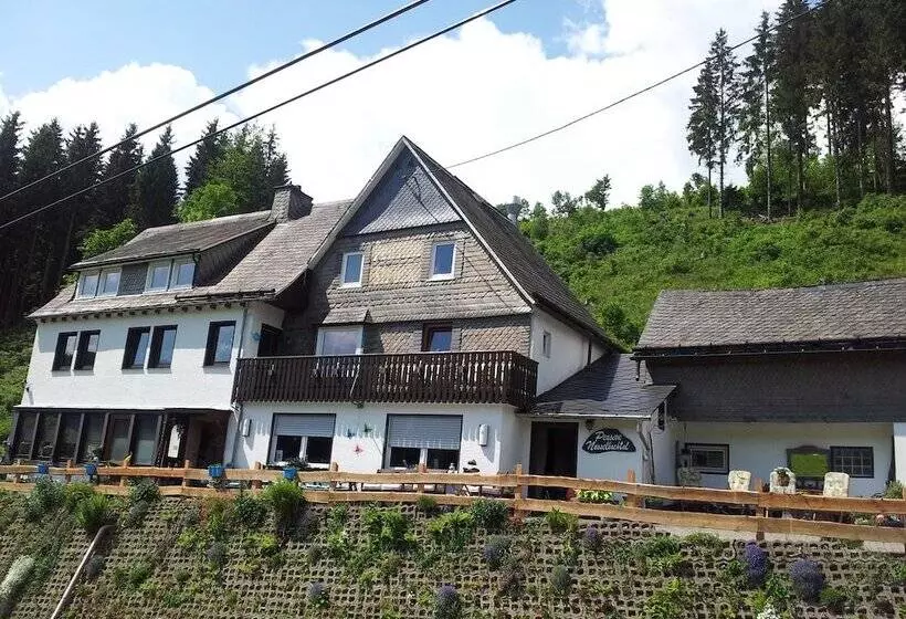 ホテル Landgasthof Nesselbach