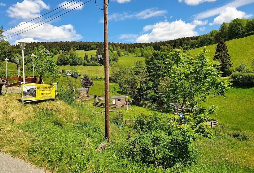 בית מלון כפרי Landgasthof Nesselbach