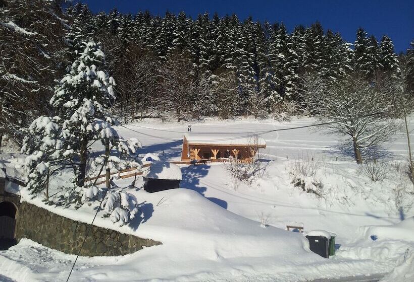 בית מלון כפרי Landgasthof Nesselbach