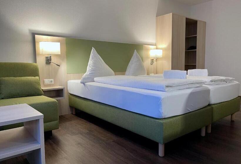 Hotel Marias Inn   Bed & Breakfast