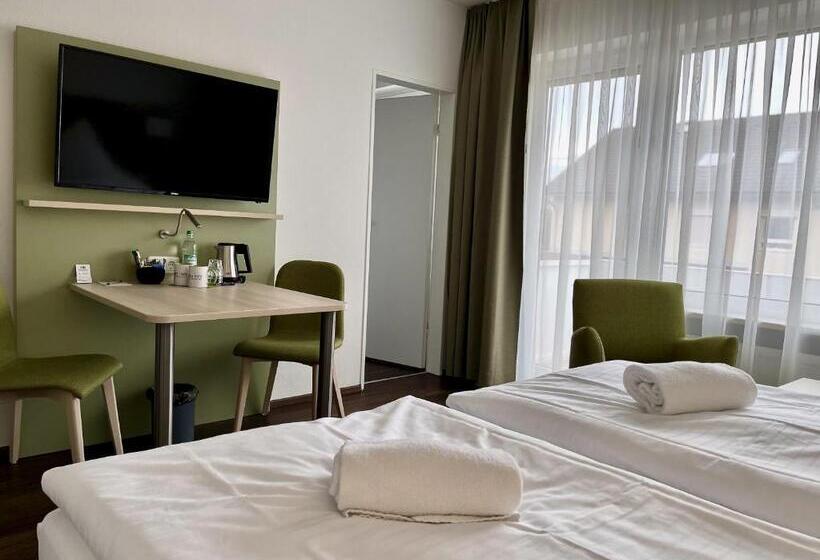 Hotel Marias Inn   Bed & Breakfast