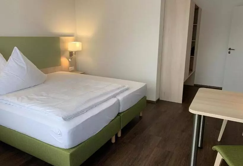 ホテル Marias Inn Bed & Breakfast