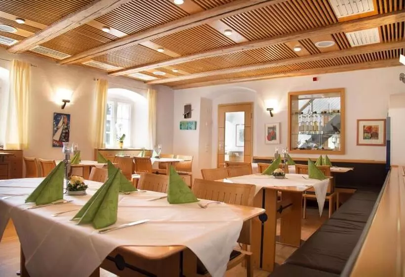 Отель Pilgerhof Und Rebmannshof