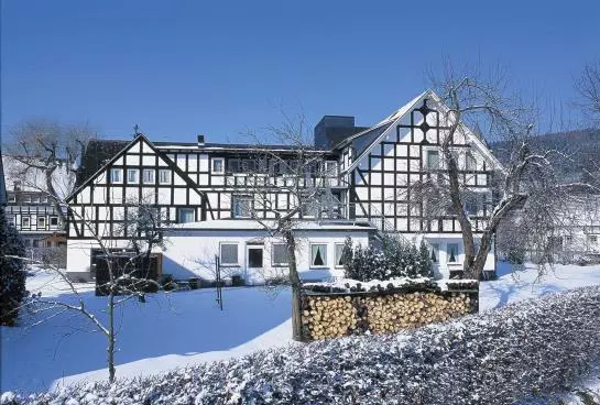 ホテル Flurschütz