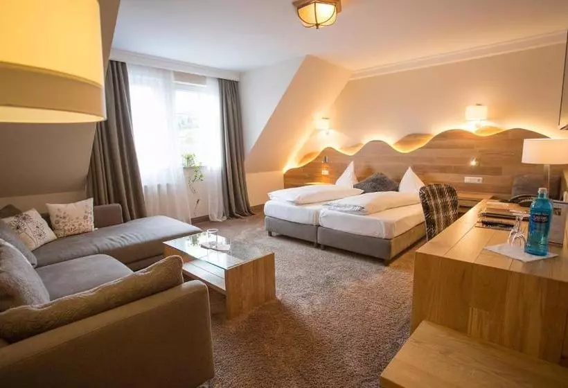 ホテル Sauerländer Hof