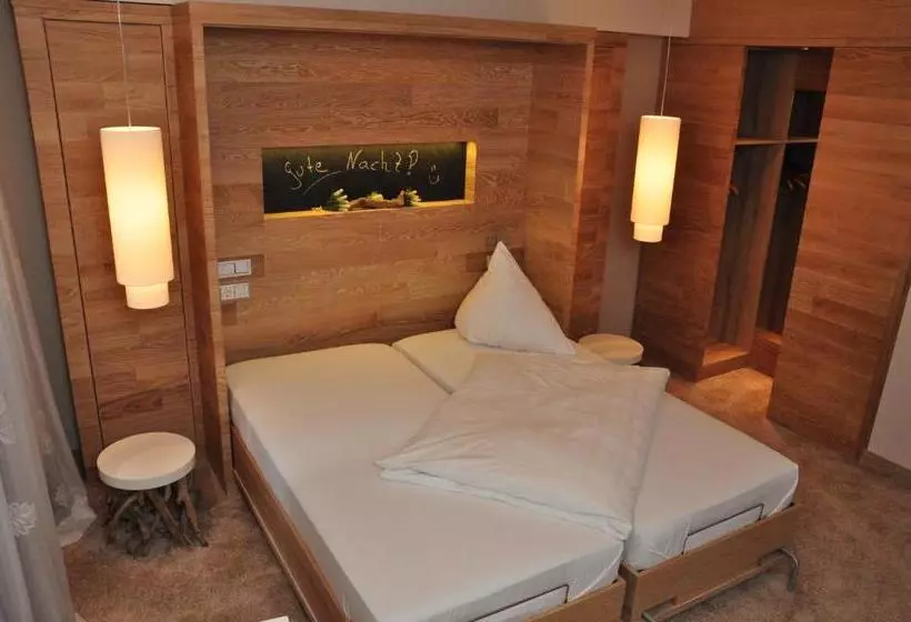 ホテル Sauerländer Hof