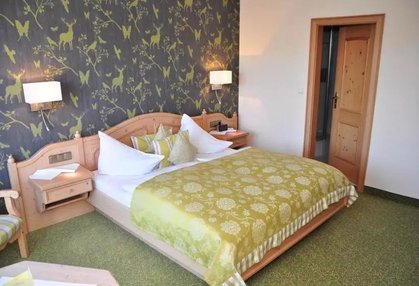 ホテル Sauerländer Hof