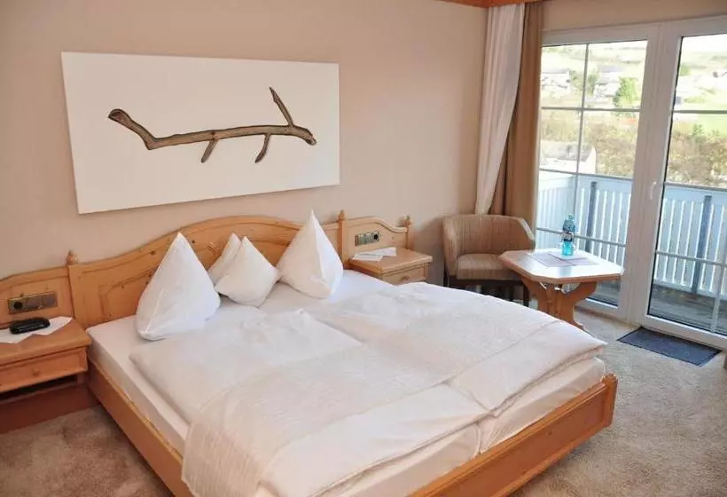 ホテル Sauerländer Hof