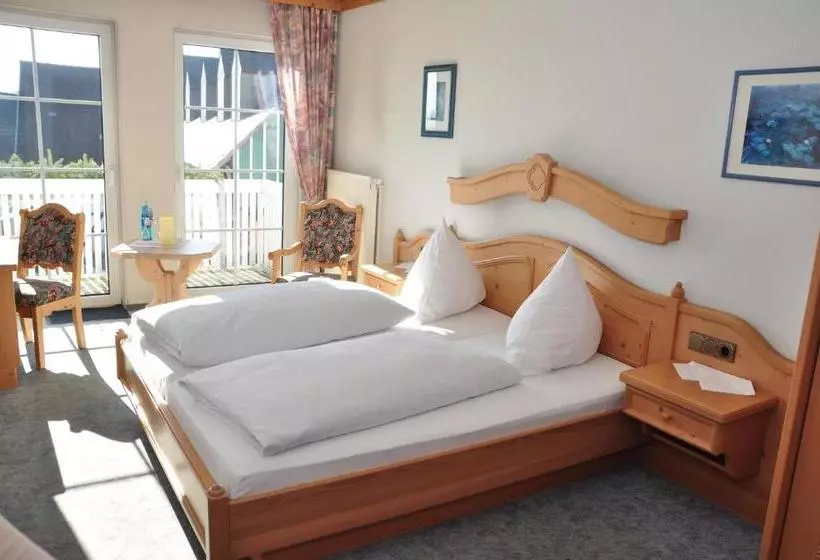 ホテル Sauerländer Hof