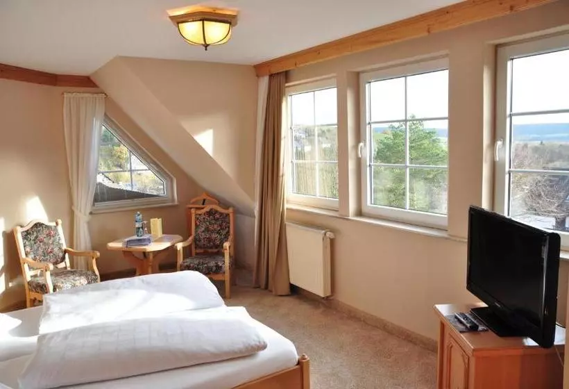 ホテル Sauerländer Hof