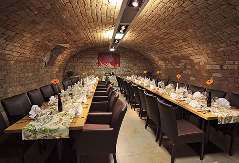 Palatina Hotel Restaurant