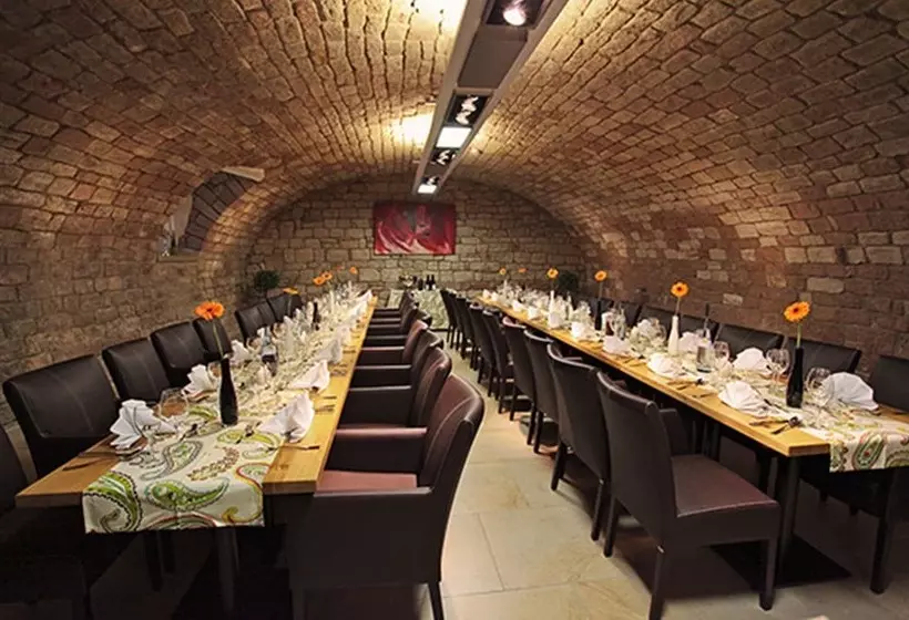 Palatina Hotel Restaurant