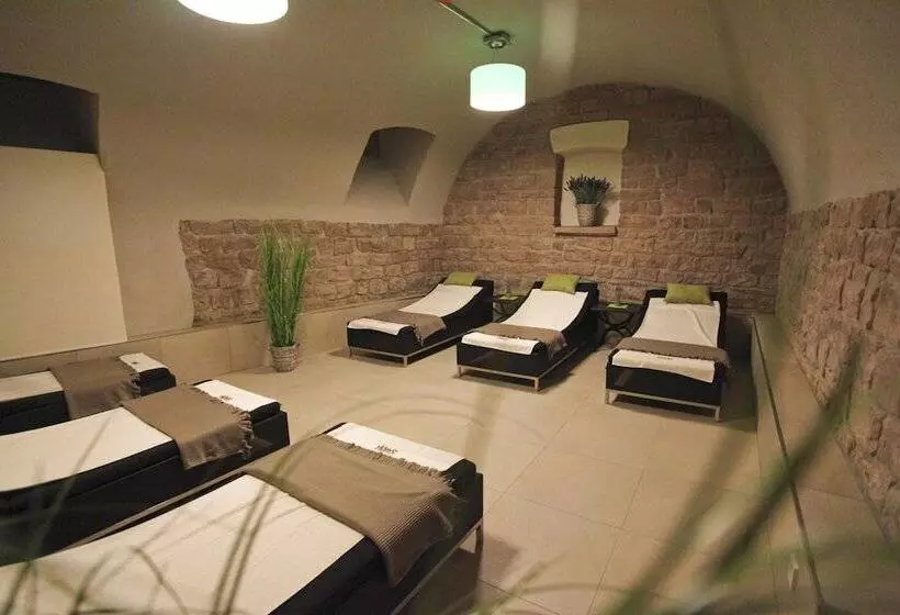 Palatina Hotel Restaurant