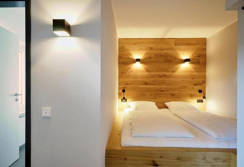 Pensão Gasthof Neuwirt Unterföhring