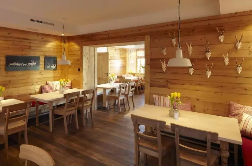 膳宿费 Gasthof Neuwirt Unterföhring