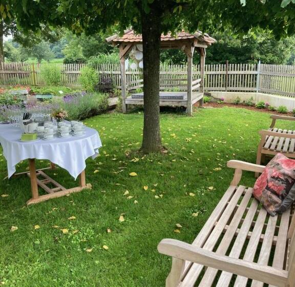 ペンション Landgasthof Kreuz