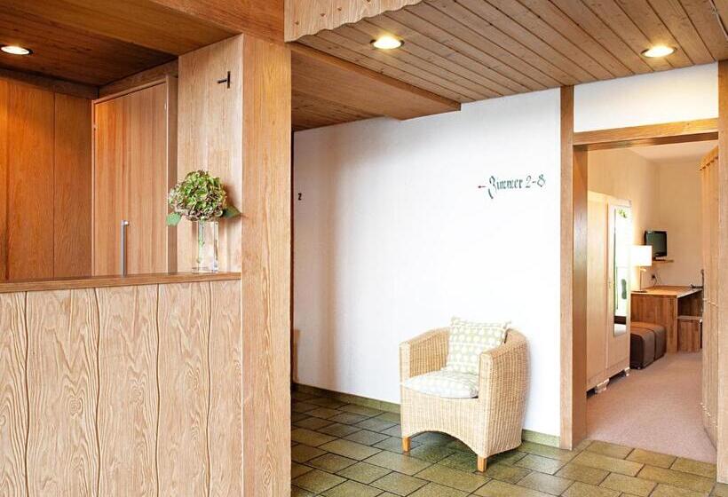 ペンション Landgasthof Kreuz