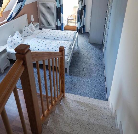 بنسيون Landgasthof Zum Schwarzen Grat