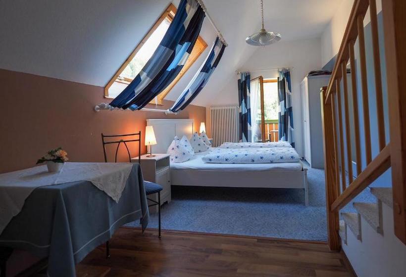 بنسيون Landgasthof Zum Schwarzen Grat