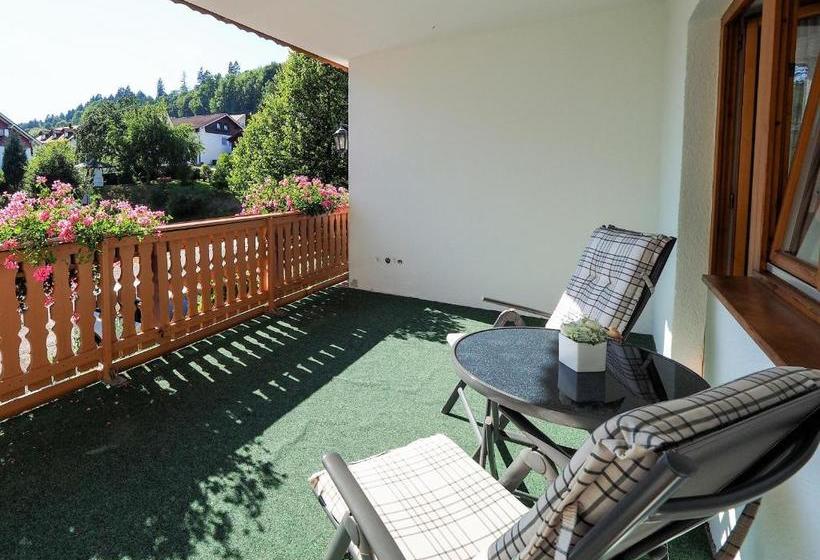 بنسيون Landgasthof Zum Schwarzen Grat