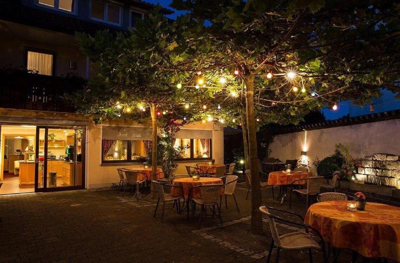 بنسيون Landhotel Mohren