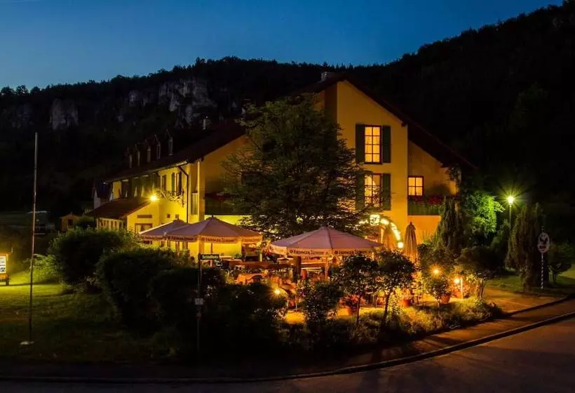 ペンション Landhotel Zum Raben