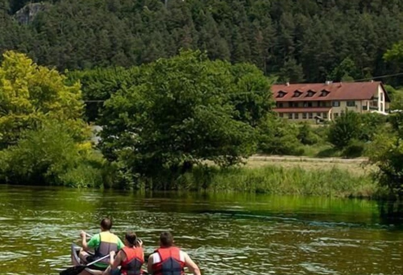 פנסיון Landhotel Zum Raben