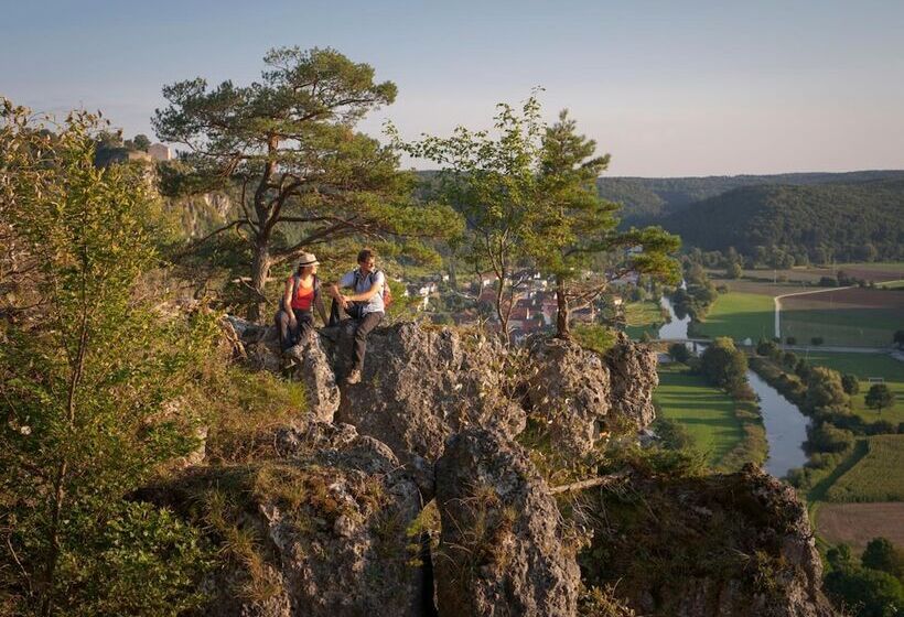 פנסיון Landhotel Zum Raben