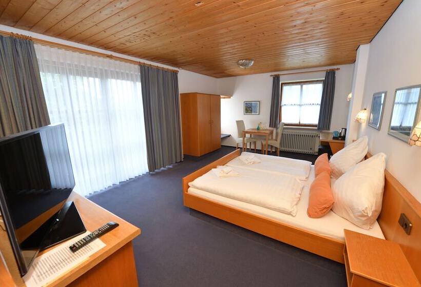 פנסיון Landhotel Zum Raben