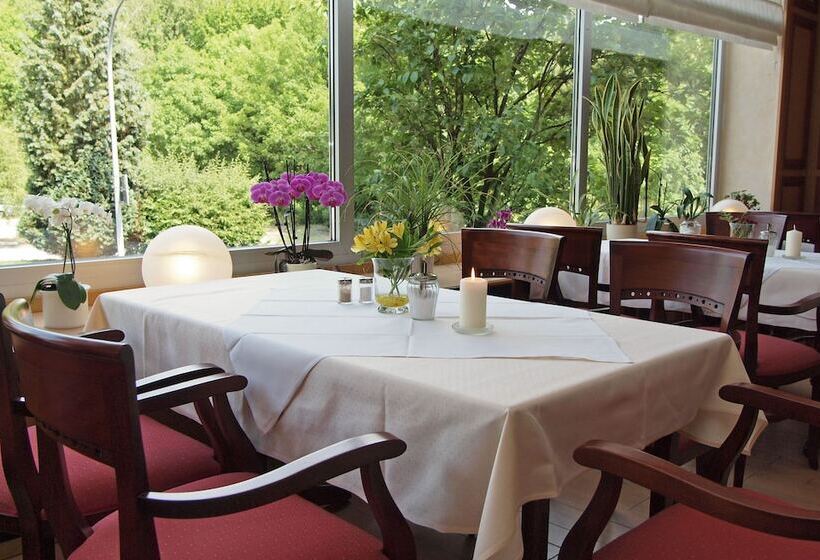 Waldhotel Felsenkeller