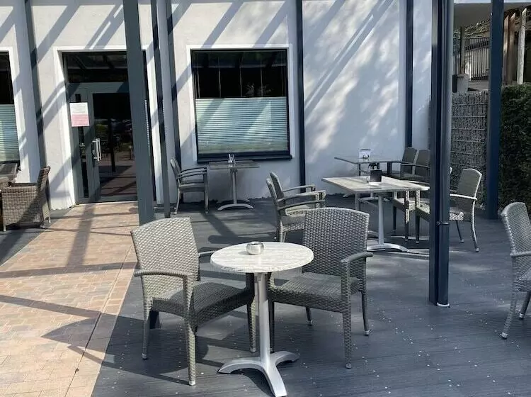 Waldhotel Felsenkeller