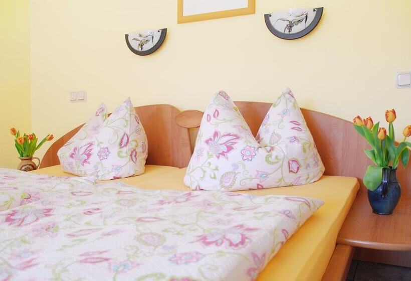 Bed and Breakfast Pension Alter Zausel