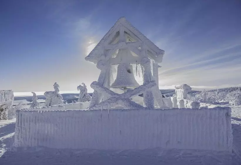 تختخواب و صبحانه Pension Am Zechengrund