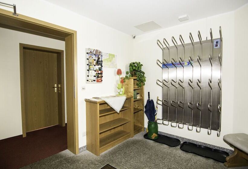 مبيت وإفطار Pension Am Zechengrund