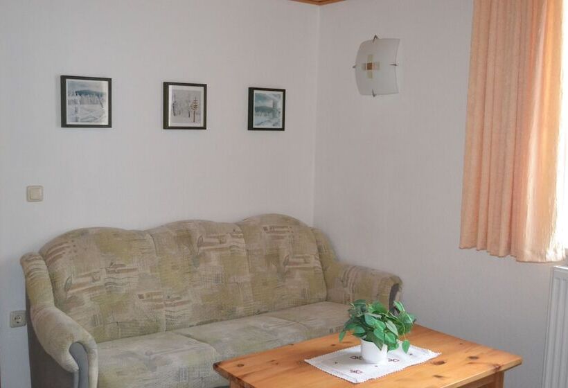 مبيت وإفطار Pension Am Zechengrund