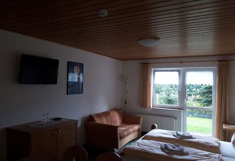 مبيت وإفطار Pension Am Zechengrund