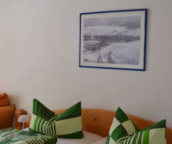 مبيت وإفطار Pension Am Zechengrund