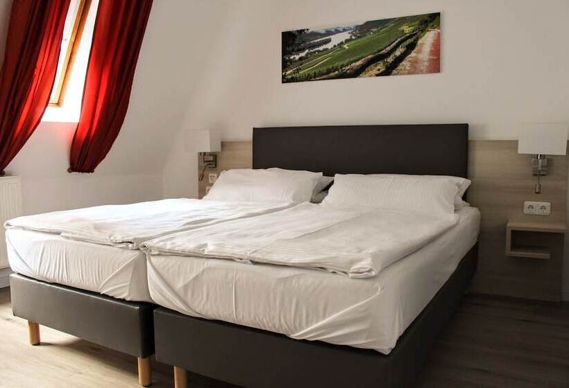 בית מלון כפרי Zum Bären