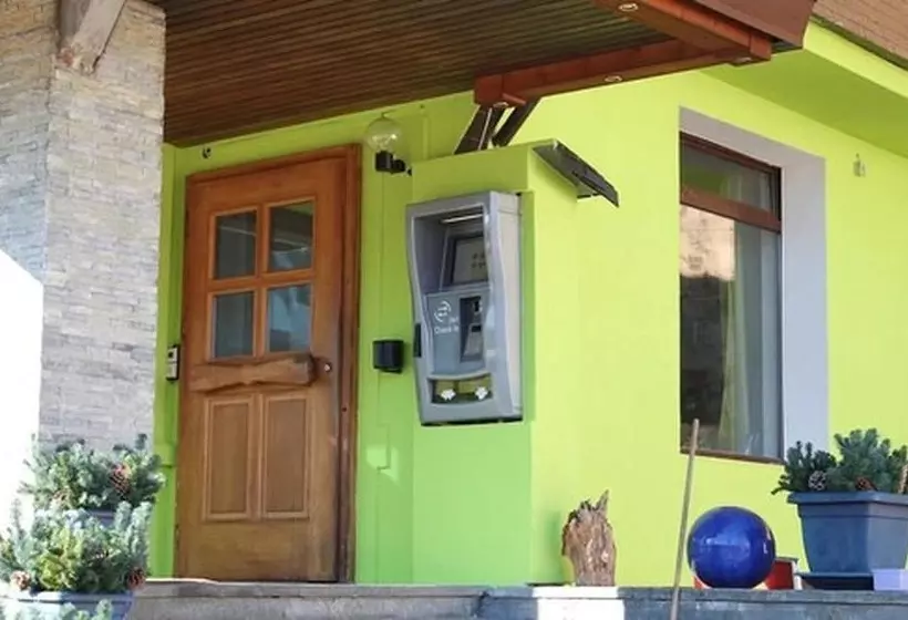 Action Forest Hotel   Kletterwald   Lasertag   Nähe Badeparadies