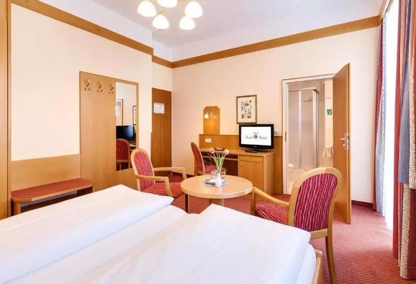 호텔 Bergfried & Schönblick