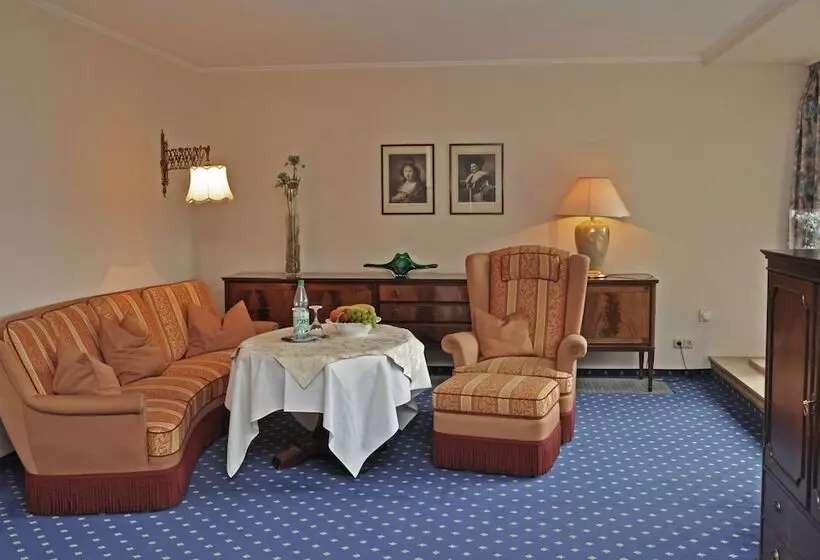 Отель Garni Kristinenhof